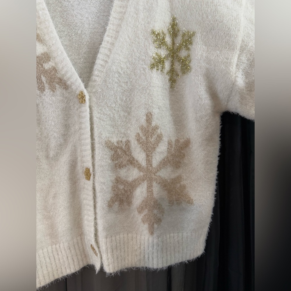 33 Degrees White Button-Down Cardigan With Sparkly Snowflakes Size XXL - Picture 3 of 5